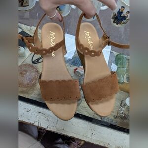 Brand New Matisse Women's Tan Sandal Platforms